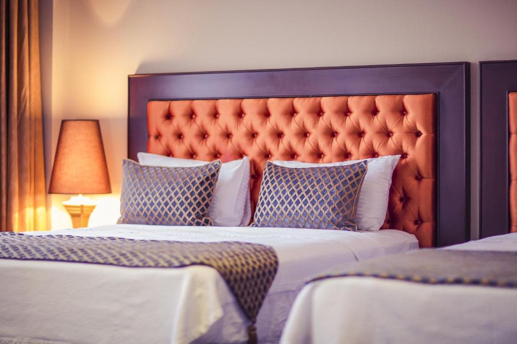 Fide Hotel
