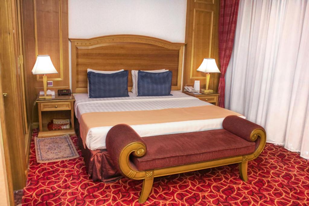 اتاق هتل Avenue Hotel